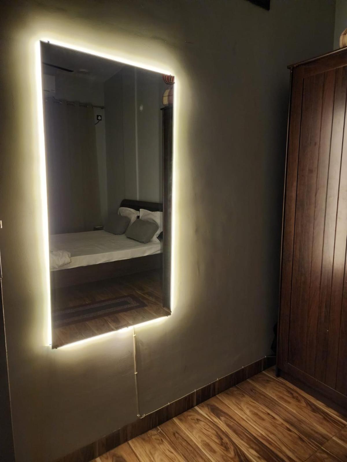 Genz Villa Ll Swimming Pool Ll Ac Ll Bbq Ll 2Bhk Лонавала Екстериор снимка